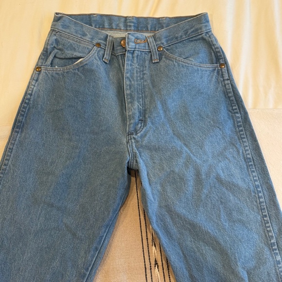 Vintage Wrangler Blue Jeans - Picture 2 of 4